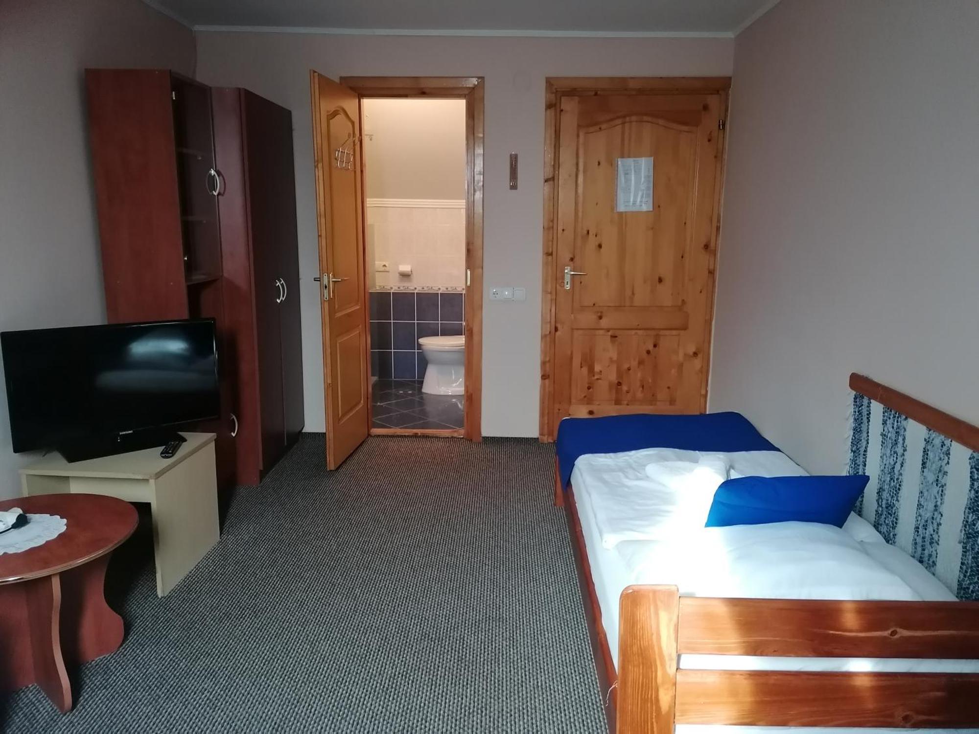 Iglodi Panzio Hotel Kunszentmarton Ngoại thất bức ảnh