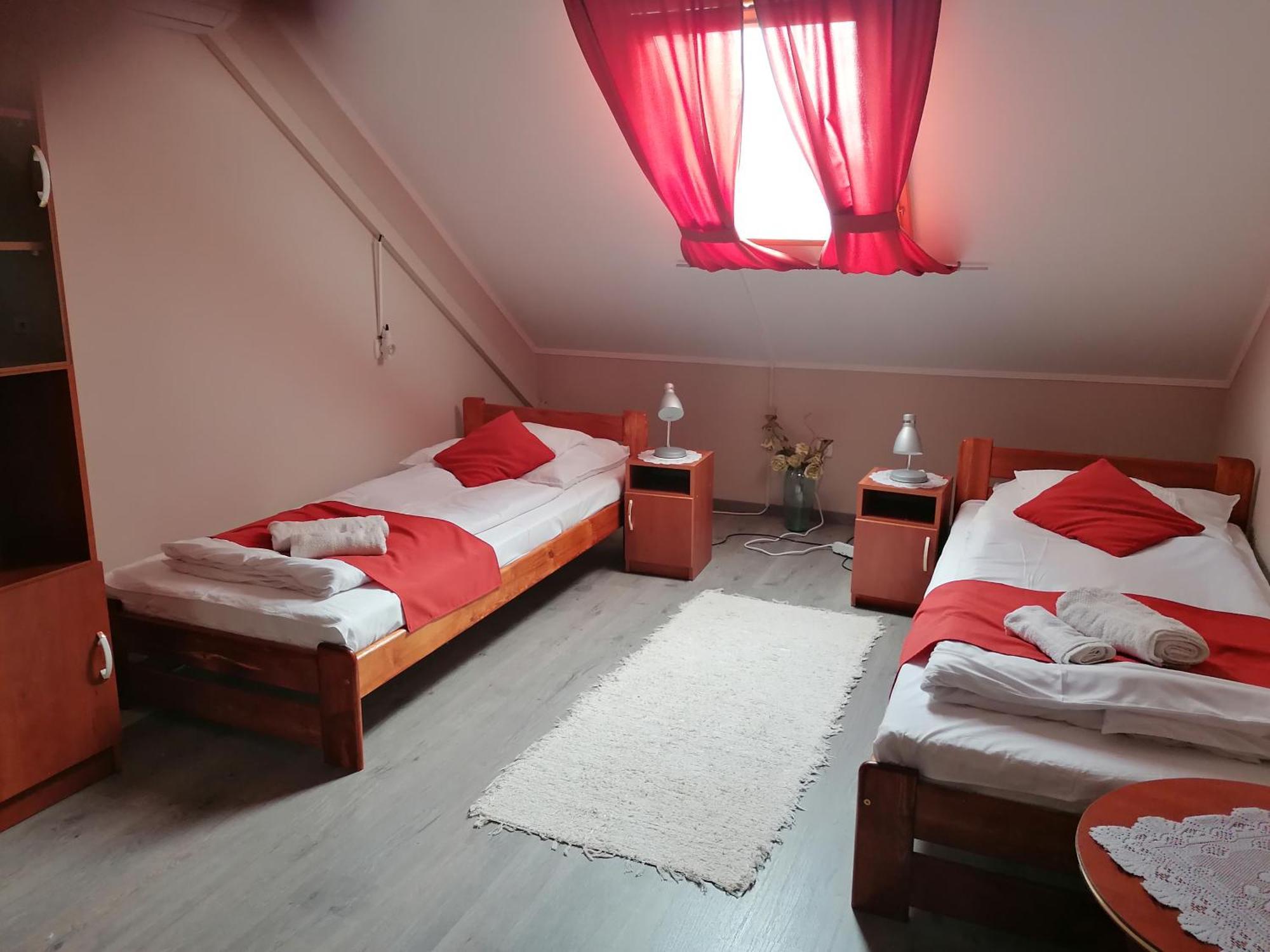 Iglodi Panzio Hotel Kunszentmarton Ngoại thất bức ảnh