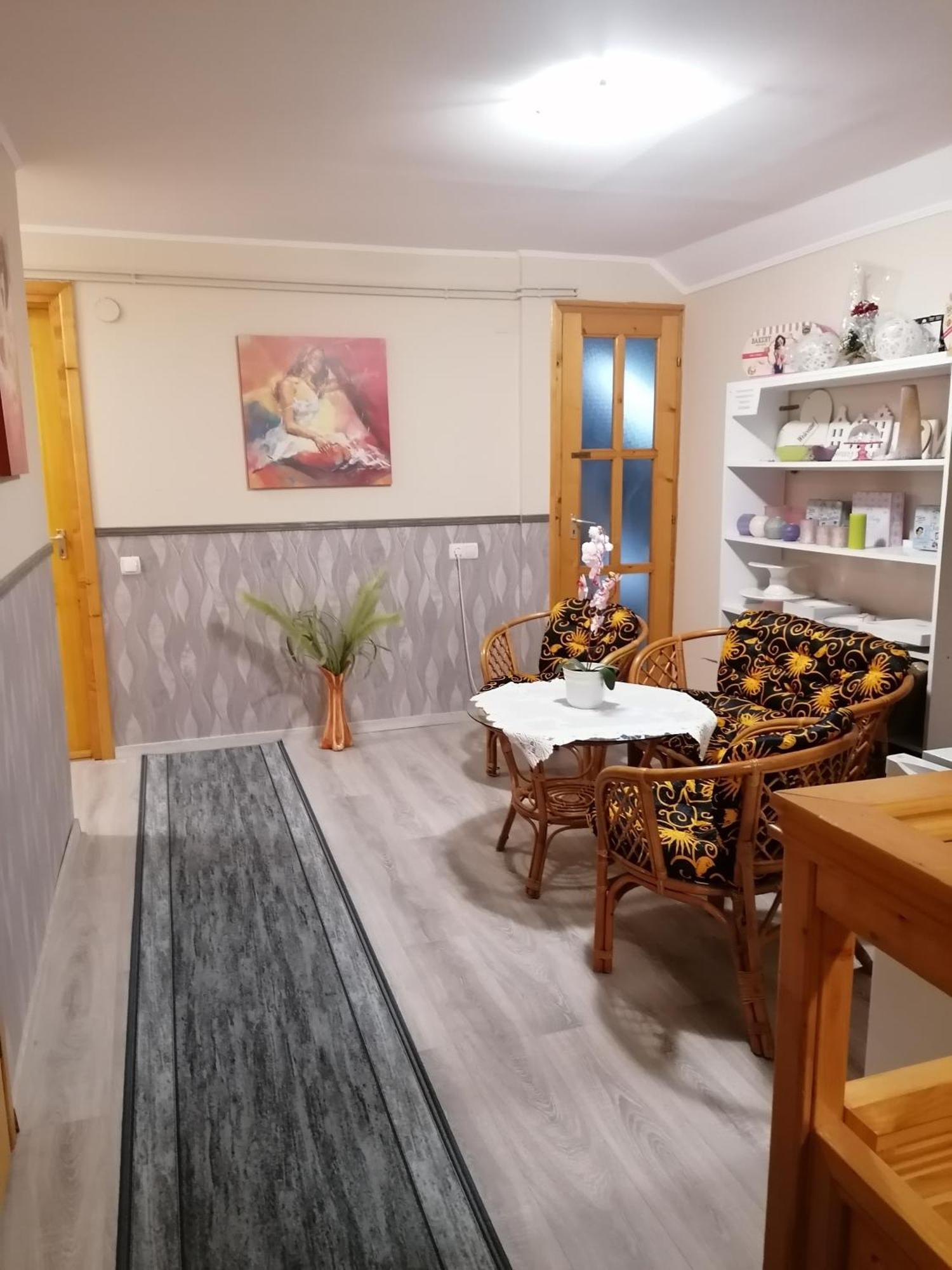 Iglodi Panzio Hotel Kunszentmarton Ngoại thất bức ảnh