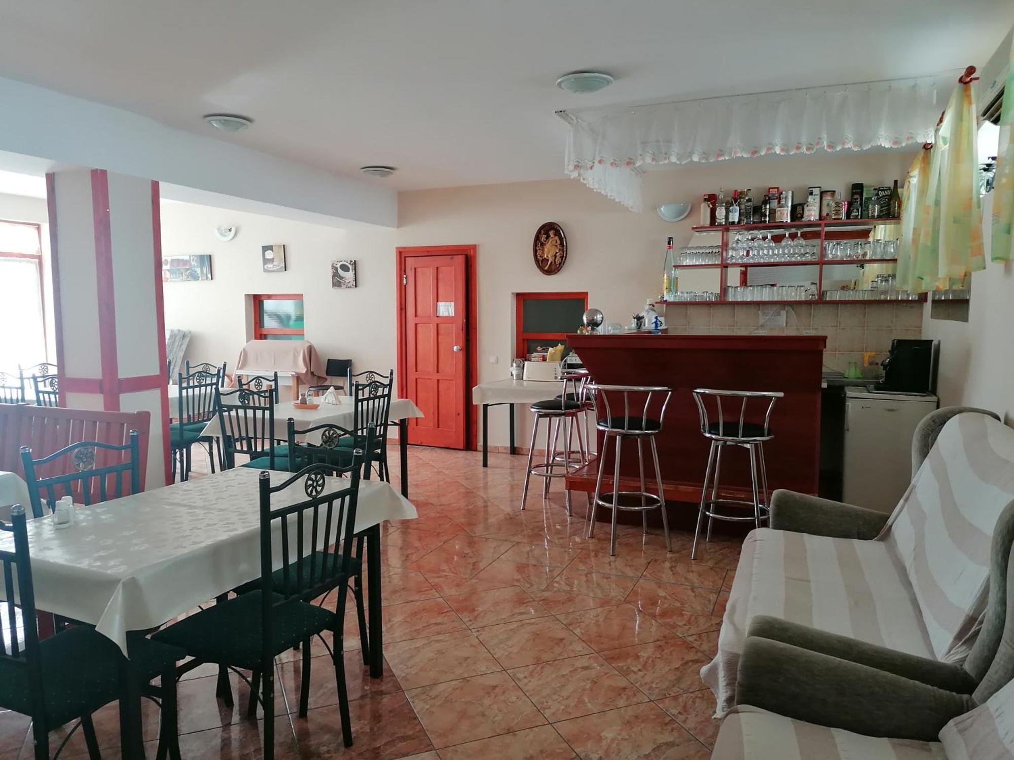 Iglodi Panzio Hotel Kunszentmarton Ngoại thất bức ảnh